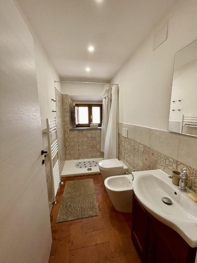 Modi Loft Apartment Livorno Bagian luar foto